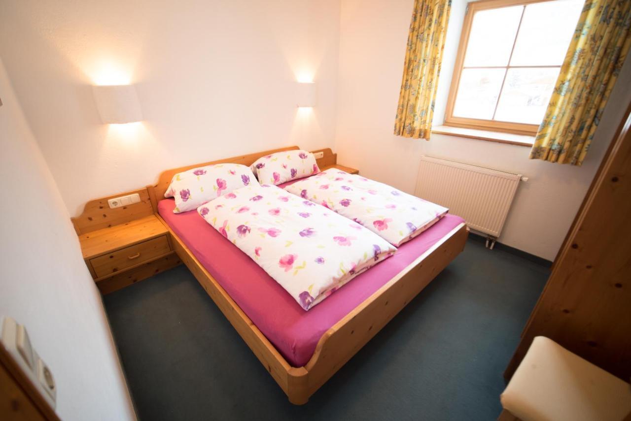 Ferienwohnung Huberhof Oberndorf in Tirol Esterno foto