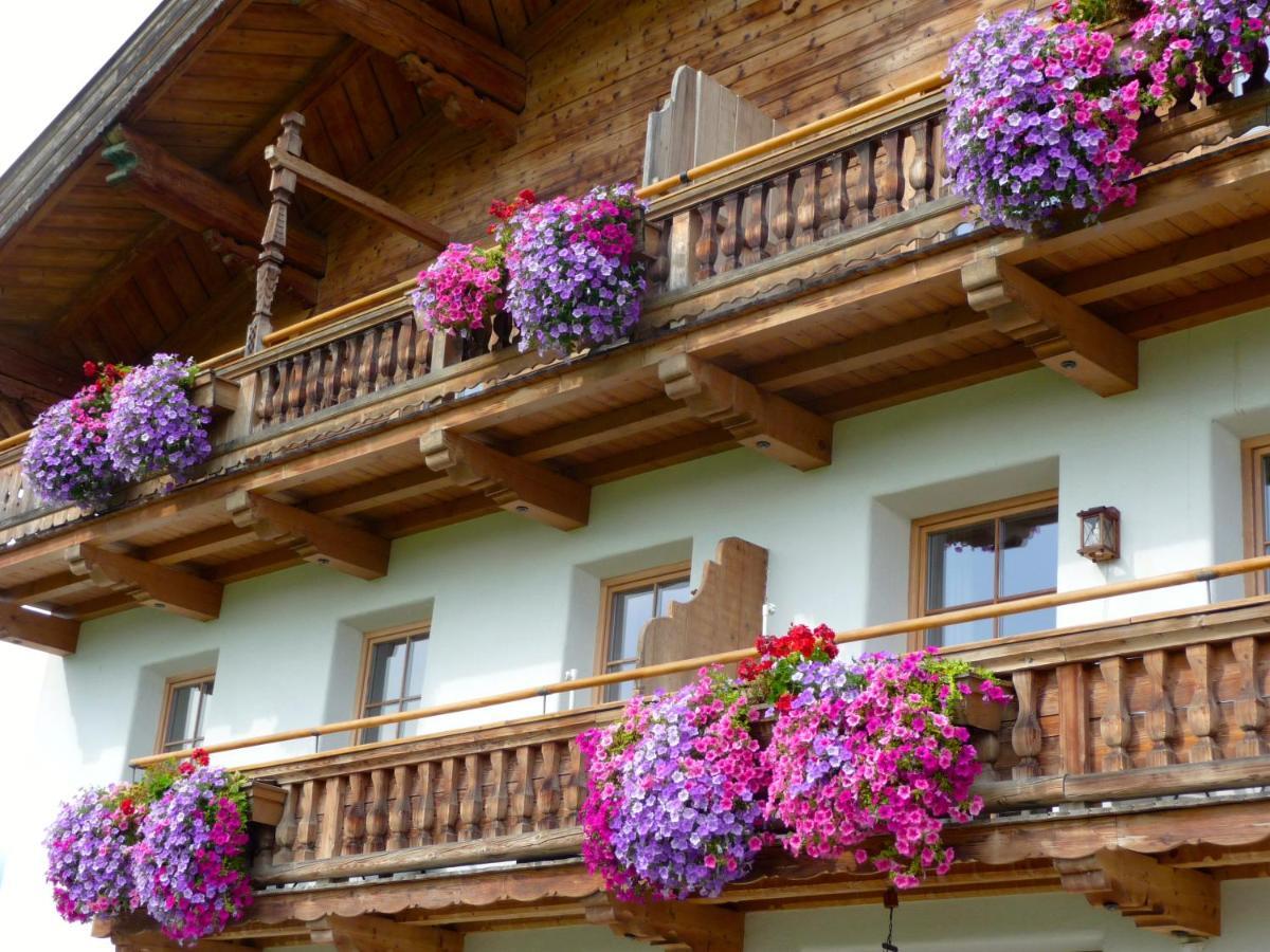 Ferienwohnung Huberhof Oberndorf in Tirol Esterno foto