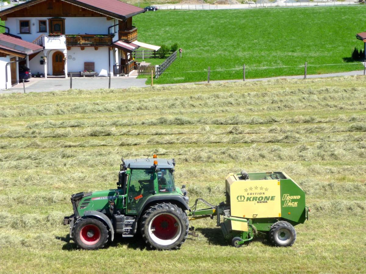 Ferienwohnung Huberhof Oberndorf in Tirol Esterno foto